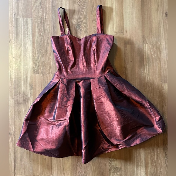 NWT HOCO New Red Dress size Medium ❤️ Homecoming - Picture 1 of 9